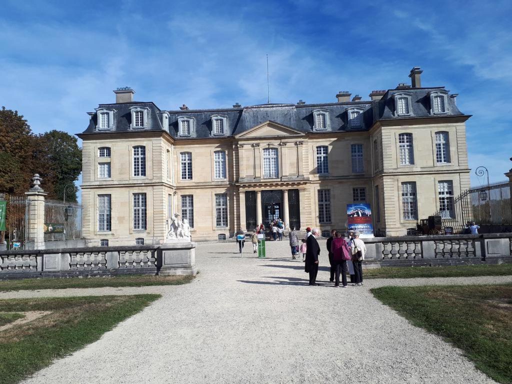 שאנז סור-מרנה D&E - Paris-Disney - Holidays Apartment - Appartement De Vacances - 5 Chambres- 5 Sdb - 5 Bedrooms - 5 Bathrooms - Netflix מראה חיצוני תמונה